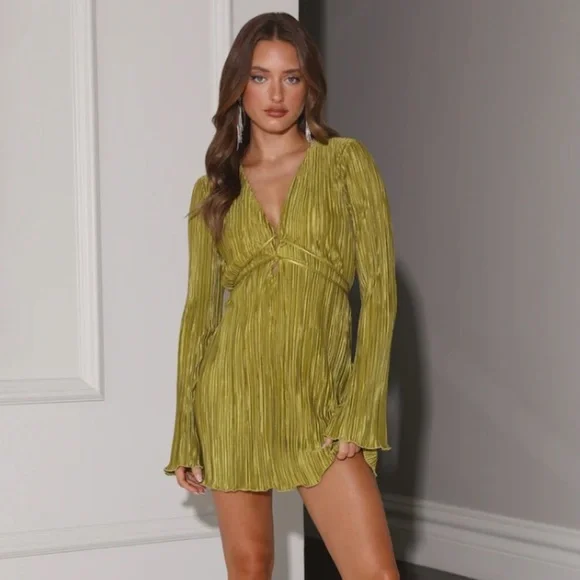 Hello Molly Besties Meet Mini Dress XS in Olive - Picture 1 of 12